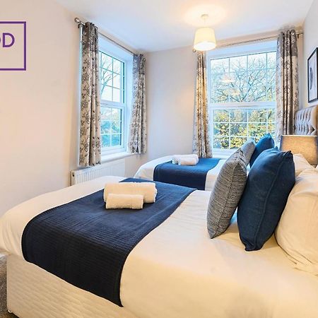 Newly Refurbished Spacious Serviced Apartment For Contractors And Families, Free Wifi & Netflix By Redwood Stays Farnborough  Zewnętrze zdjęcie